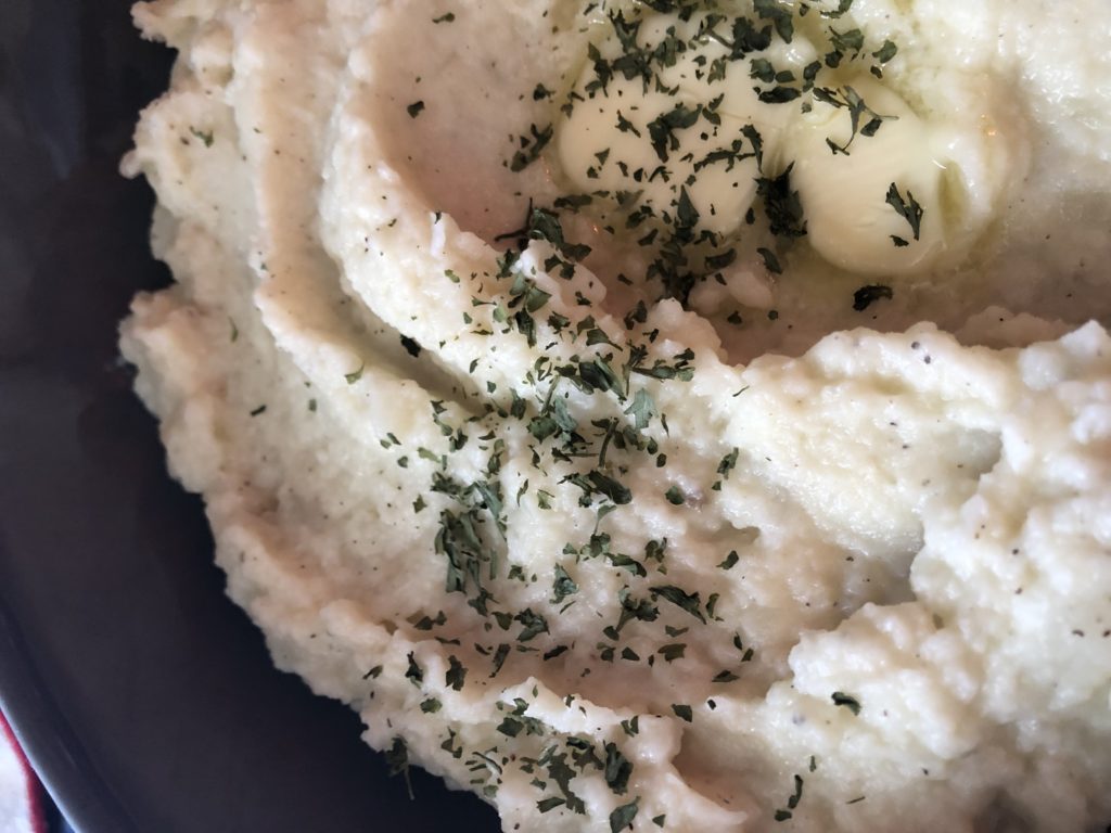 Roasted Garlic Cauliflower Mash