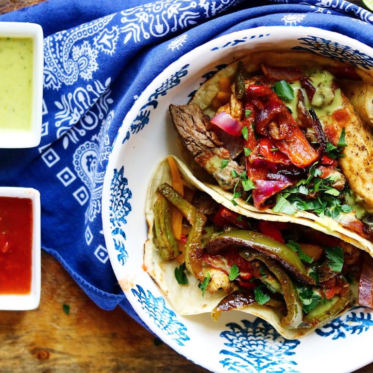 Quick Sheet Pan Chicken Fajitas