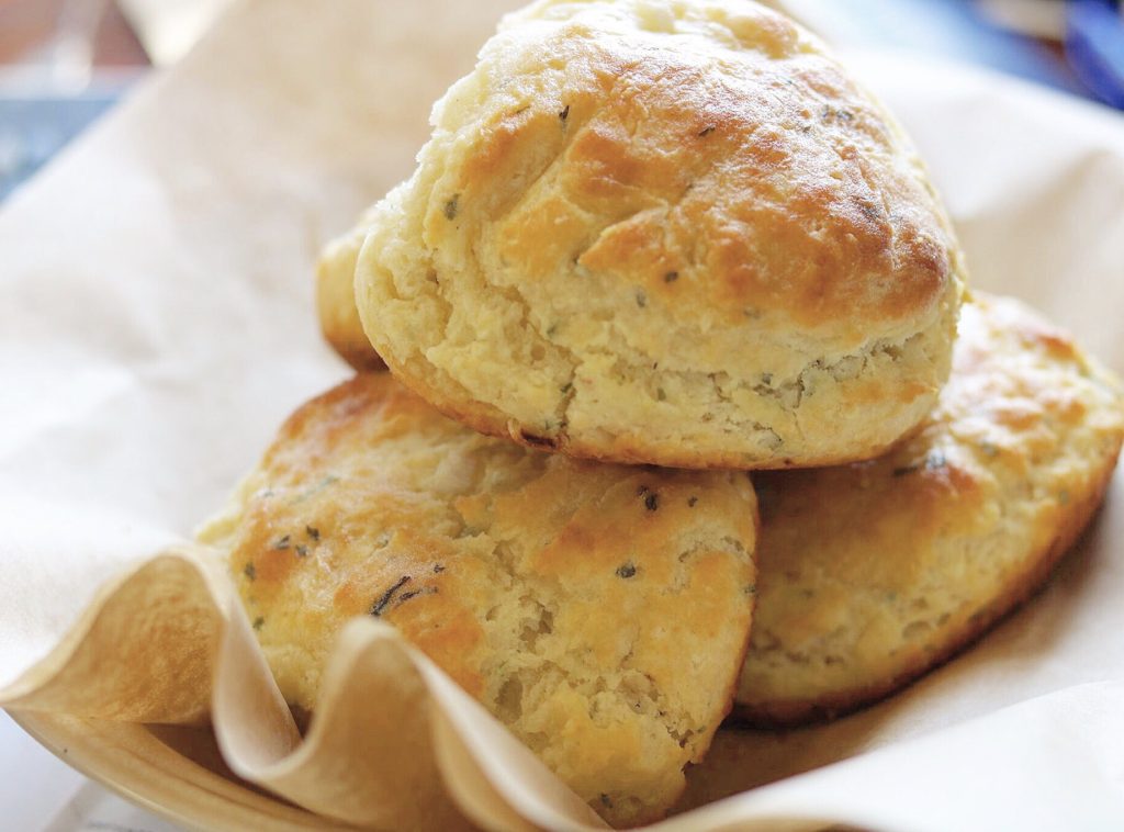 Easy Self-Rising Flour Buttermilk Biscuits
