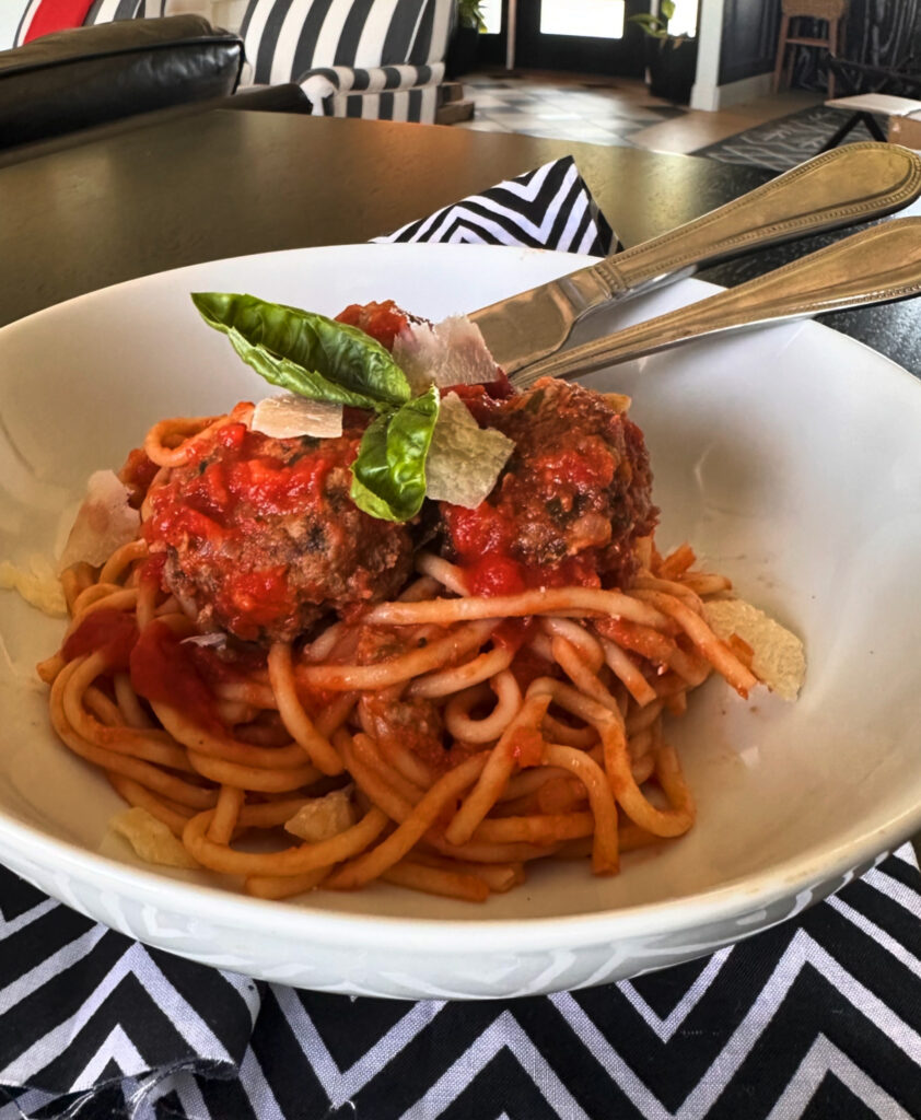 love this dish - spaghetti and meatballs.